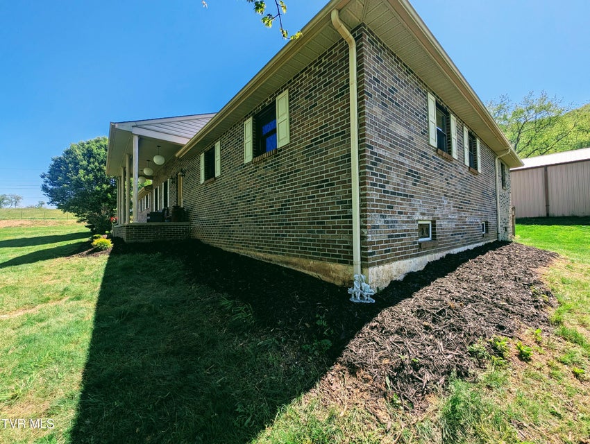 Photo #3: 186 Kelly Coomer Road