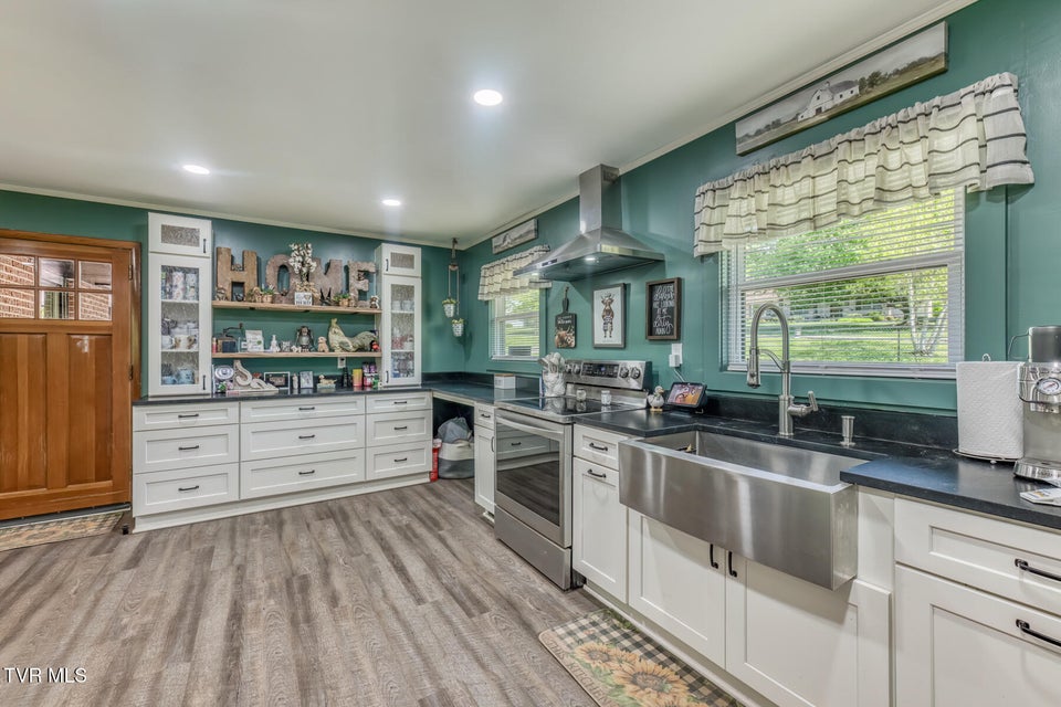 Photo #10: 4728 Edens View Road