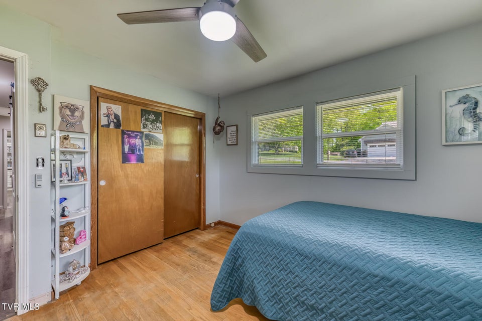 Photo #21: 4728 Edens View Road