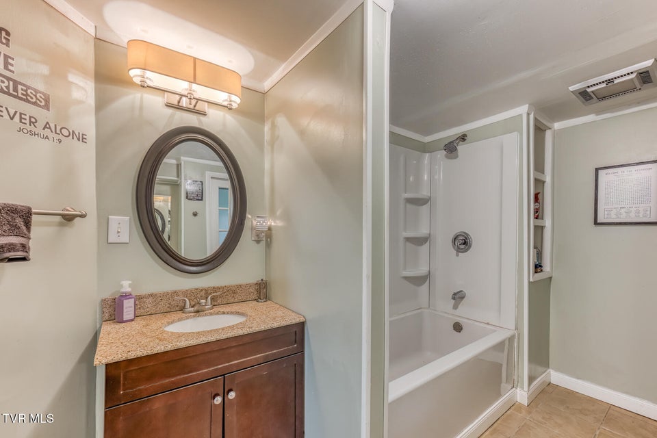 Photo #25: 4728 Edens View Road