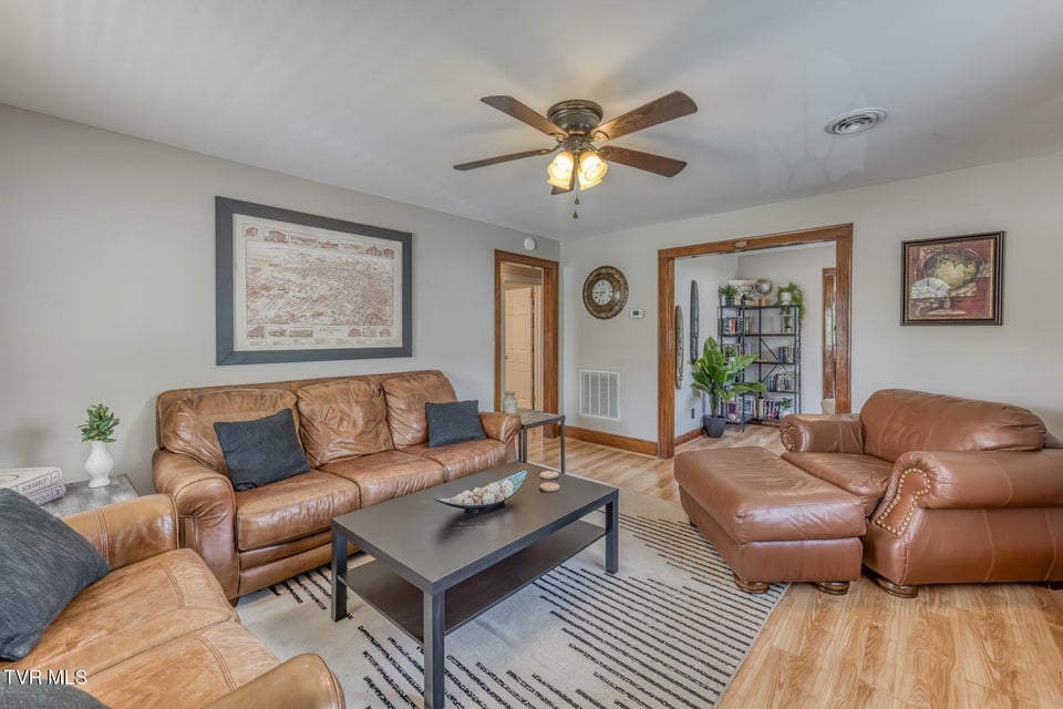 Photo #4: 75 24th Street