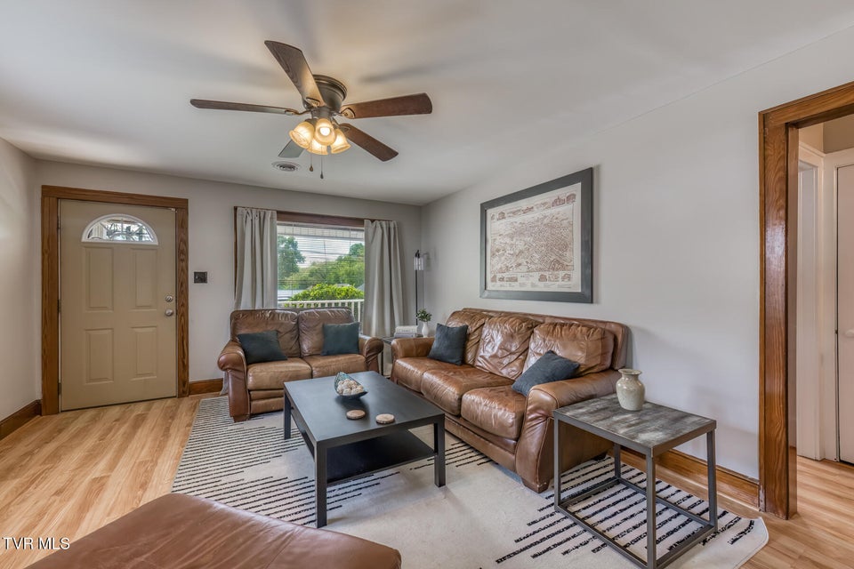 Photo #6: 75 24th Street