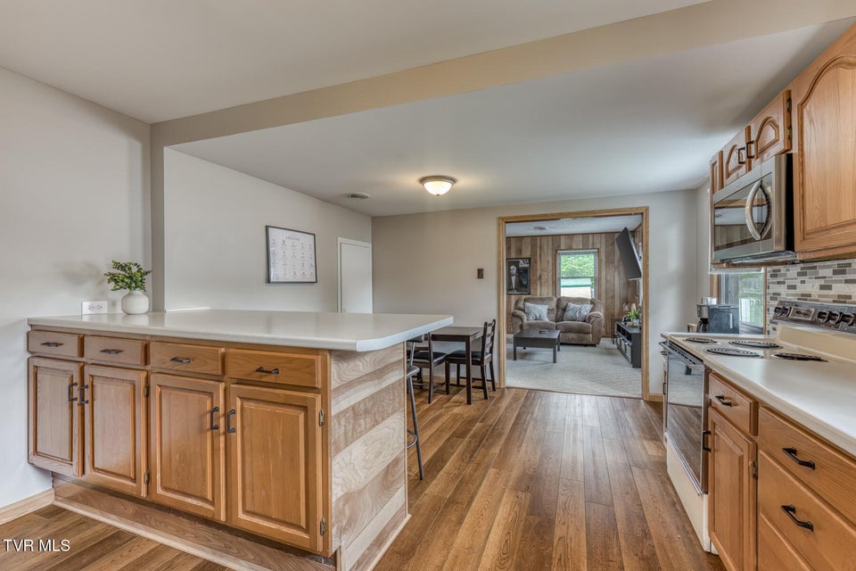 Photo #10: 75 24th Street