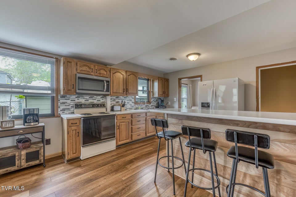 Photo #14: 75 24th Street