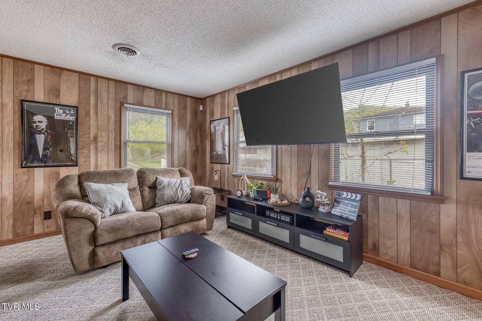 Photo #17: 75 24th Street