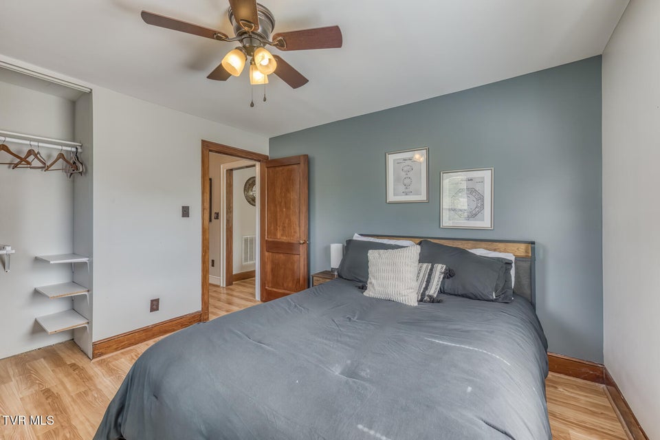 Photo #30: 75 24th Street