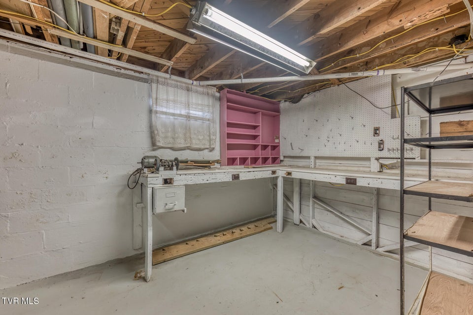 Photo #36: 75 24th Street