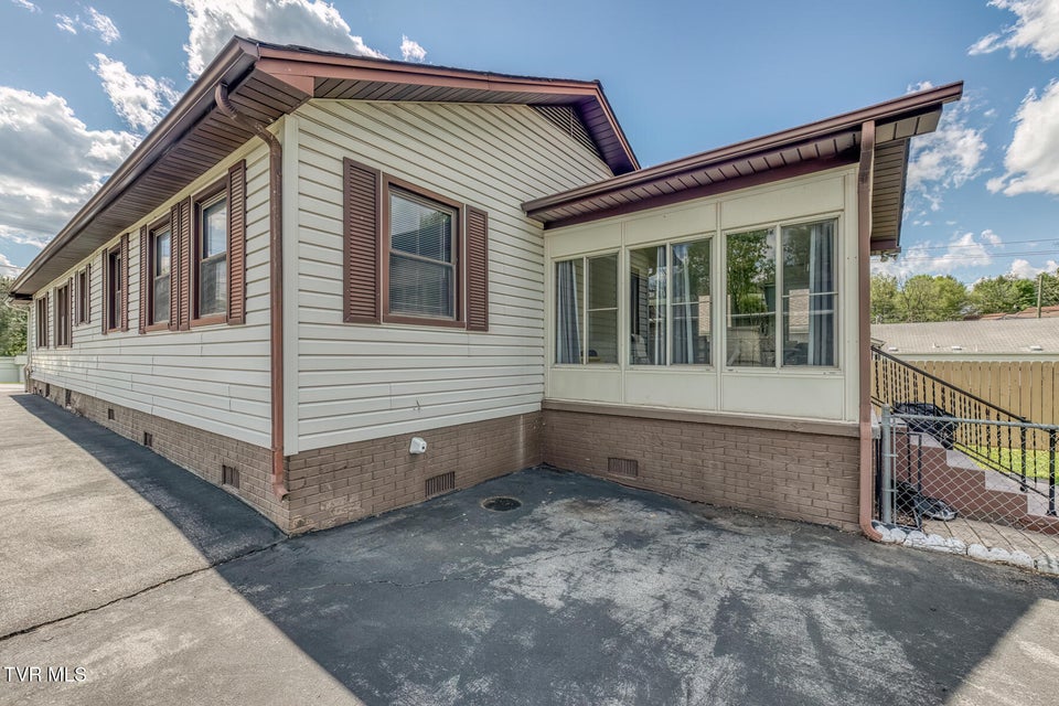 Photo #39: 75 24th Street