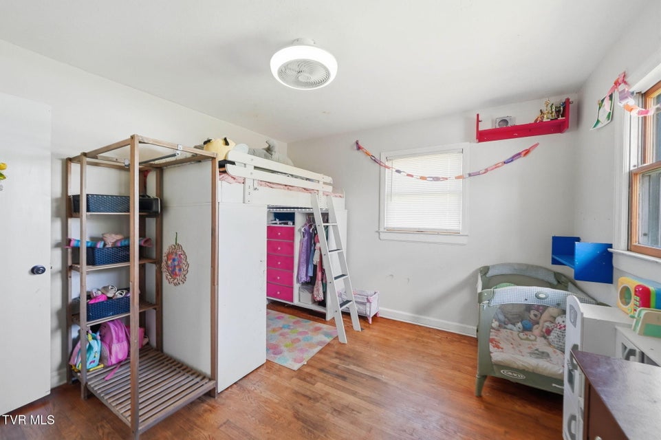 Photo #15: 1004 Barton Street