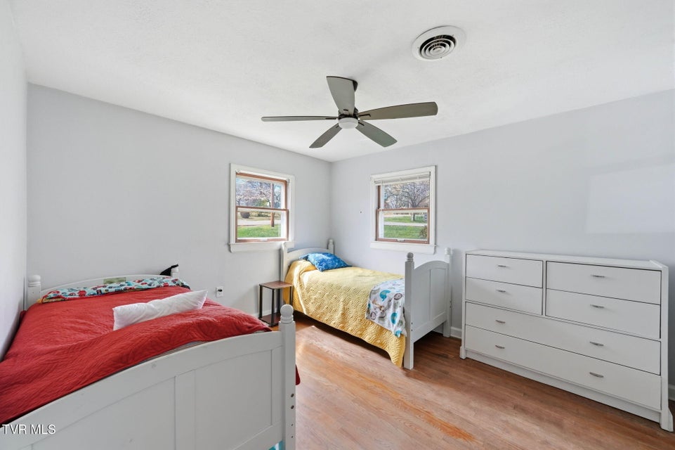 Photo #16: 1004 Barton Street