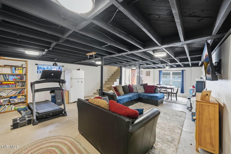 Photo #24: 1004 Barton Street