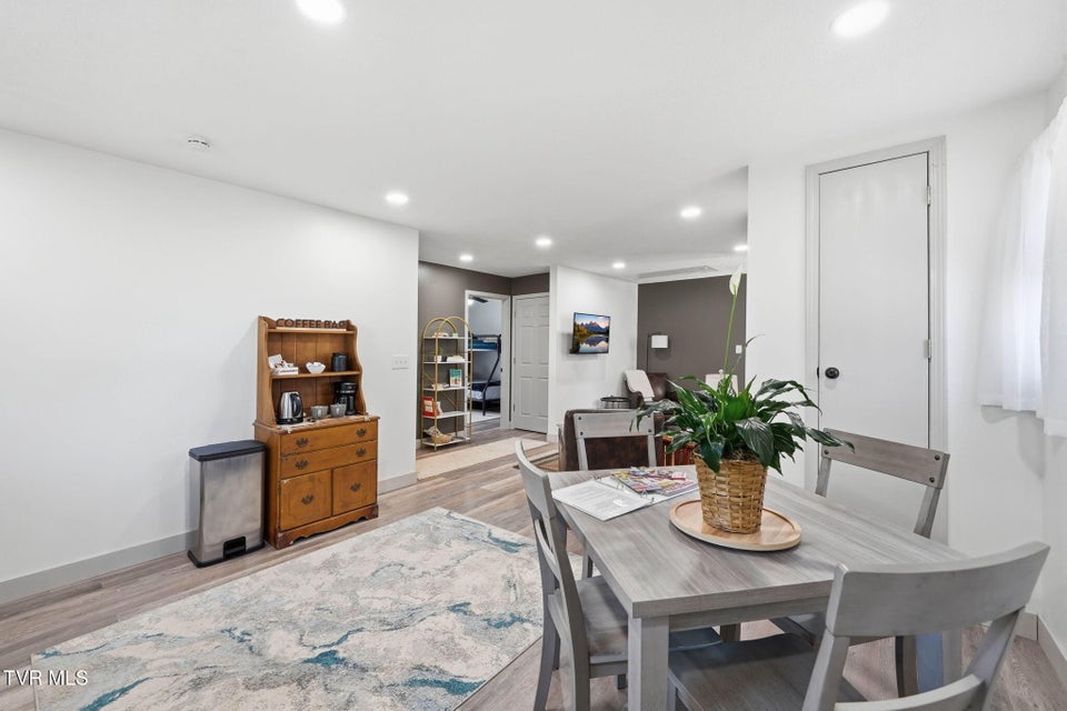 Photo #36: 1004 Barton Street