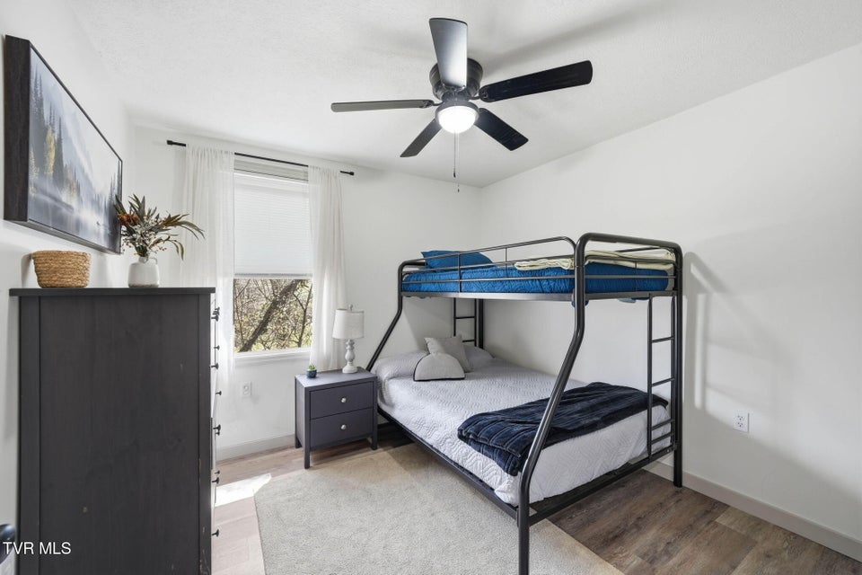 Photo #40: 1004 Barton Street