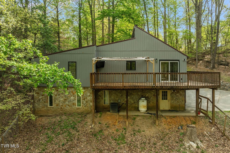 Photo #25: 704 Stuffle Street