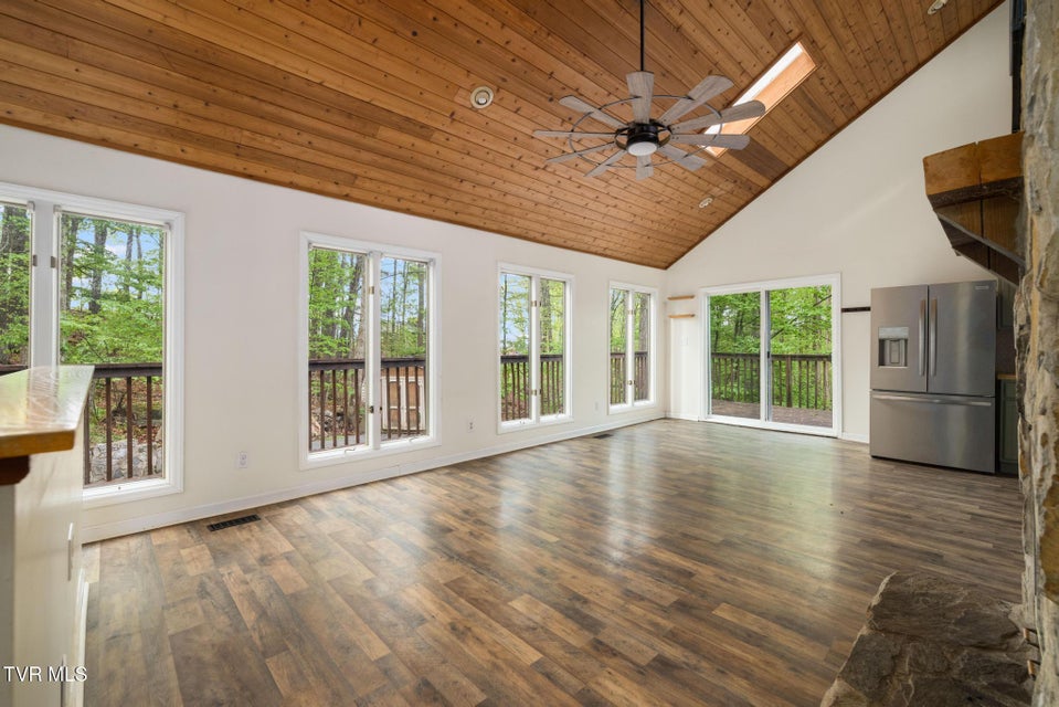 Photo #4: 704 Stuffle Street