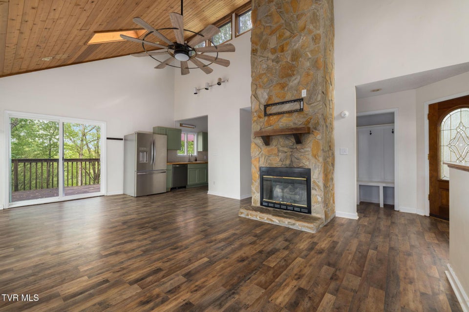 Photo #5: 704 Stuffle Street