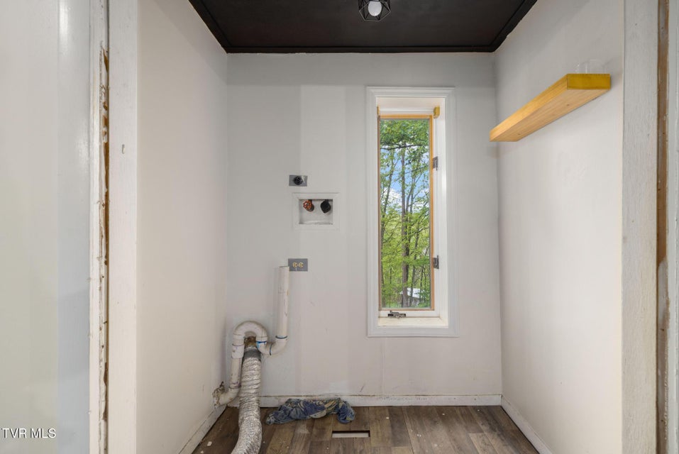 Photo #23: 704 Stuffle Street