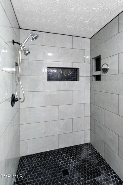 Photo #19: 215 Hickory Circle