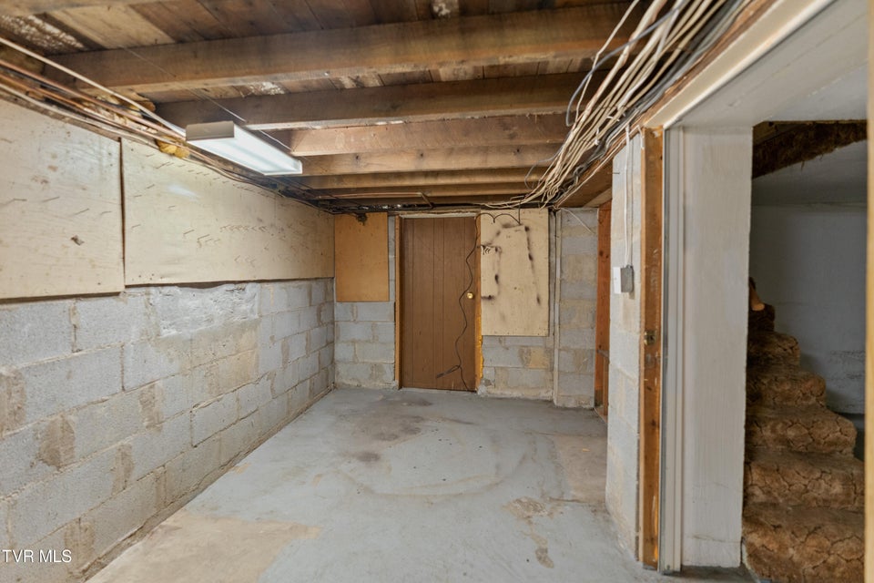 Photo #23: 215 Hickory Circle