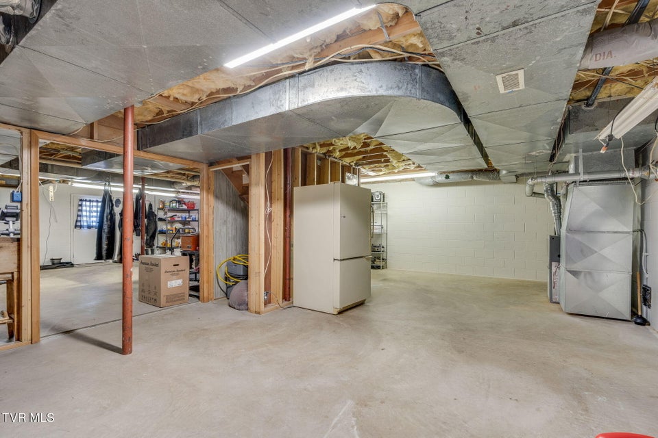 Photo #29: 16133 Lee Highway