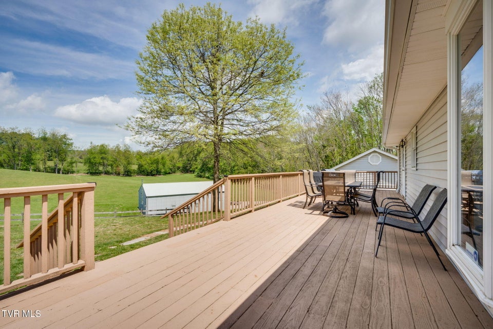 Photo #32: 16133 Lee Highway