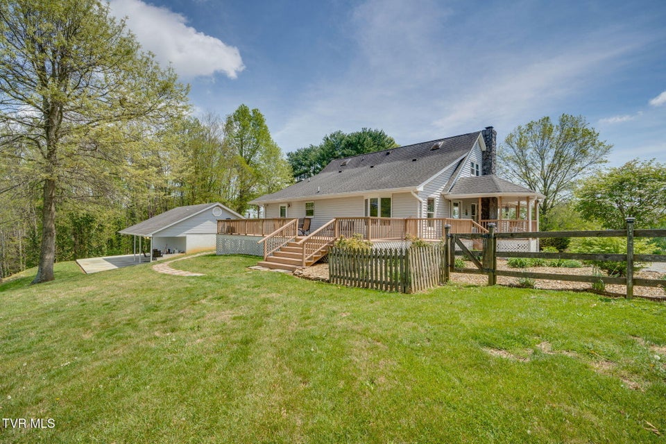 Photo #35: 16133 Lee Highway