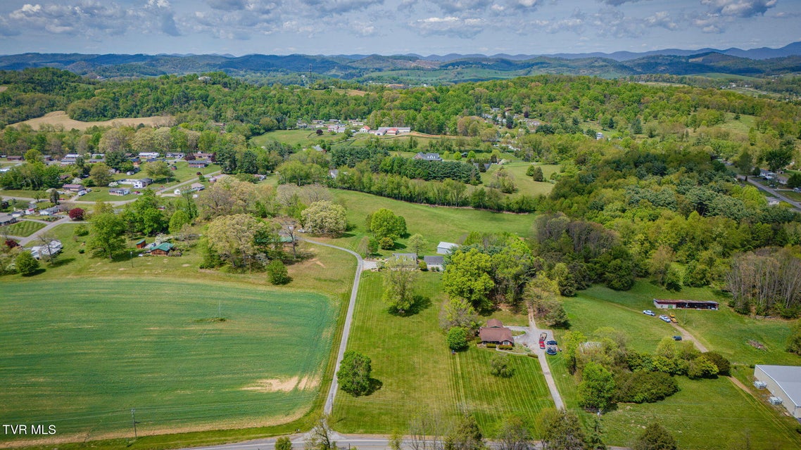 Photo #48: 16133 Lee Highway