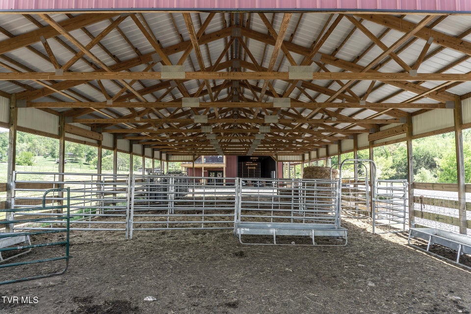 Photo #38: 151/197 John Hilbert Road