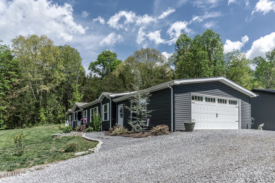 Photo #11: 151/197 John Hilbert Road