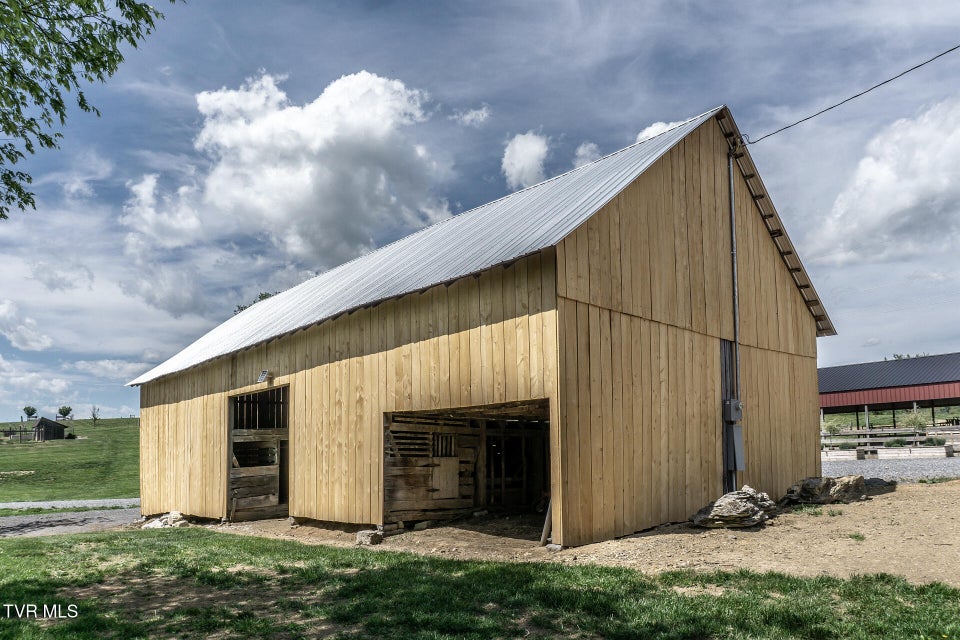 Photo #46: 151/197 John Hilbert Road