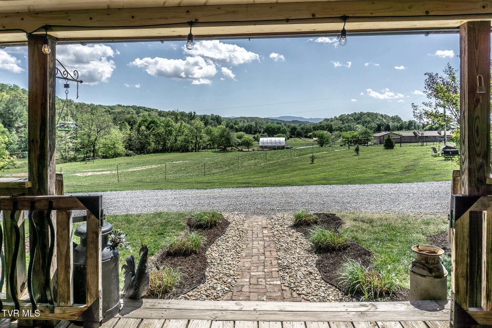 Photo #50: 151/197 John Hilbert Road