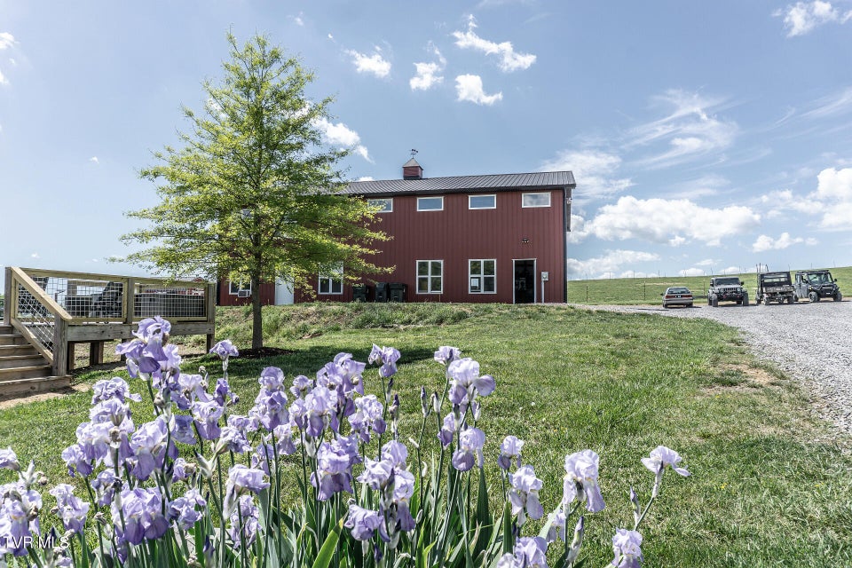 Photo #51: 151/197 John Hilbert Road