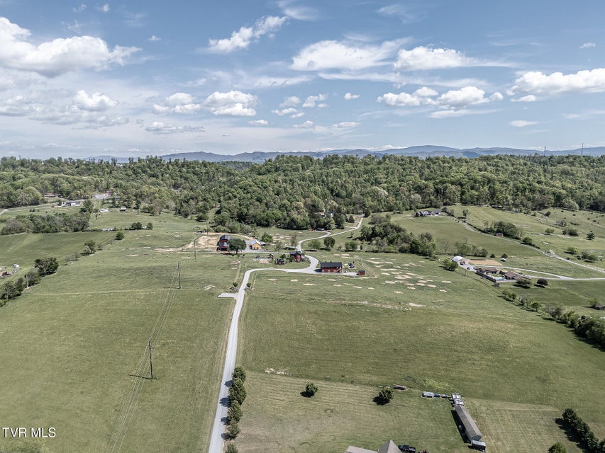 Photo #61: 151/197 John Hilbert Road