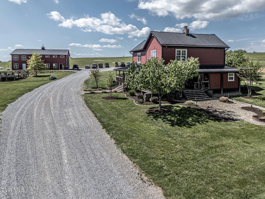 Photo #71: 151/197 John Hilbert Road