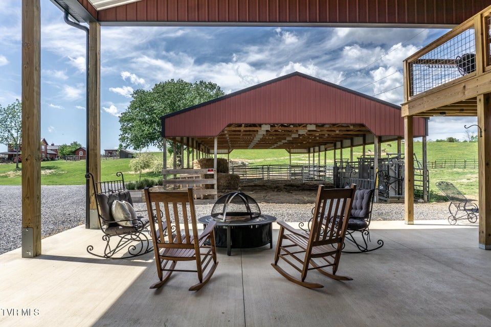 Photo #79: 151/197 John Hilbert Road