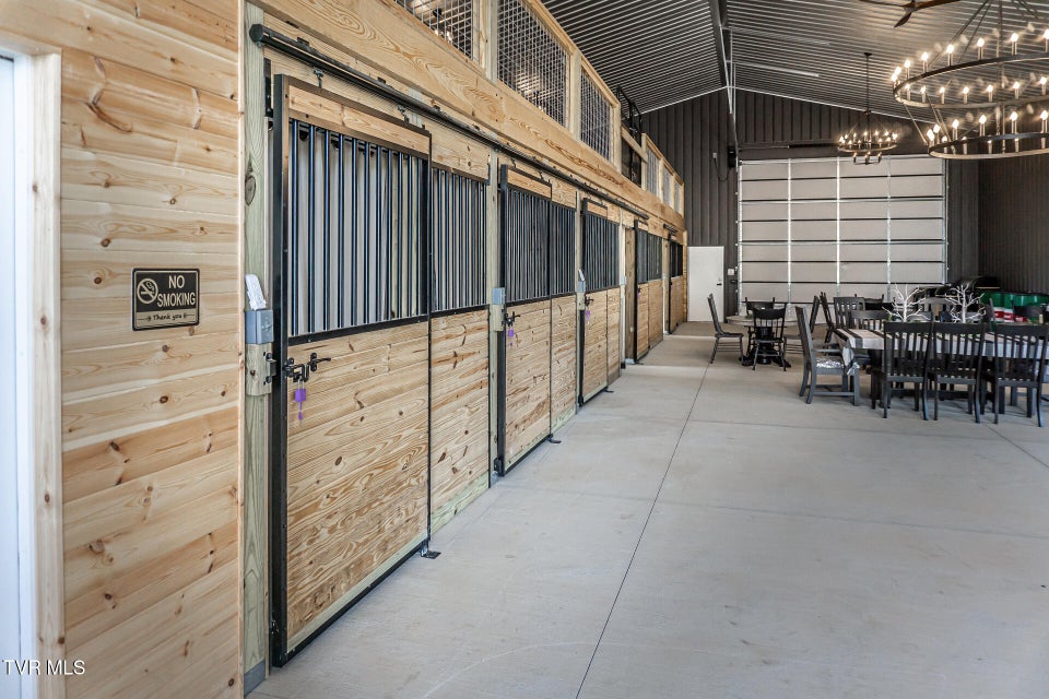 Photo #86: 151/197 John Hilbert Road