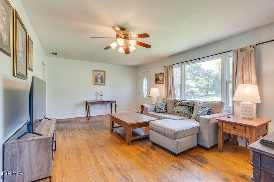 Photo #5: 2251 Siam Road