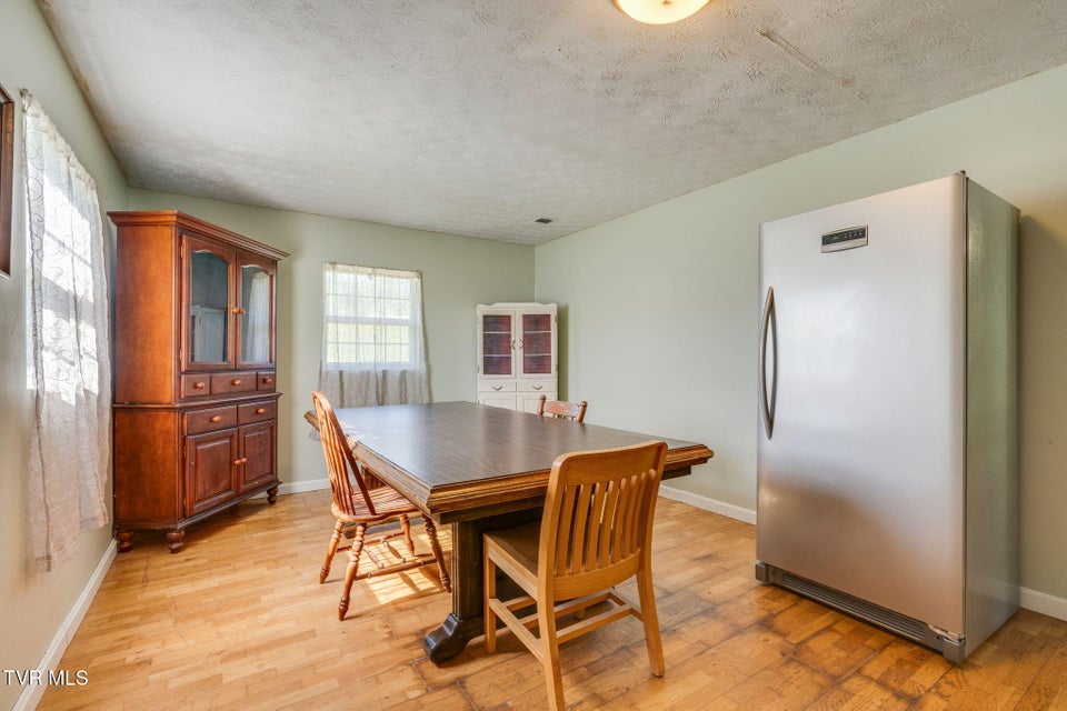 Photo #13: 2251 Siam Road