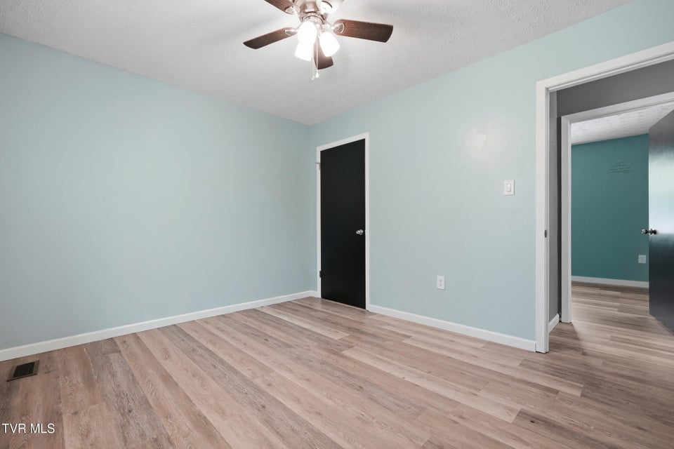 Photo #5: 228 Catawba Street