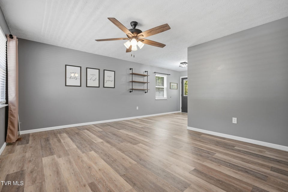 Photo #6: 228 Catawba Street