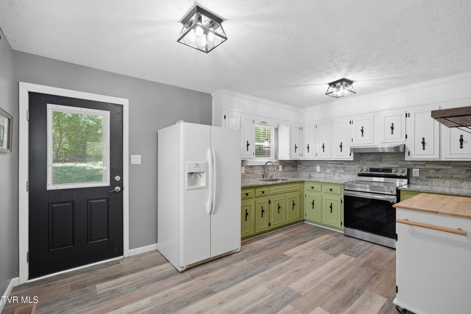 Photo #9: 228 Catawba Street