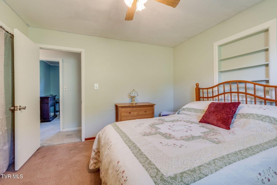 Photo #19: 2251 Siam Road