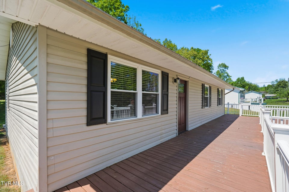 Photo #26: 228 Catawba Street