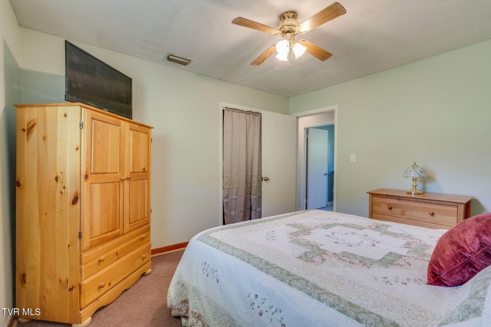 Photo #20: 2251 Siam Road