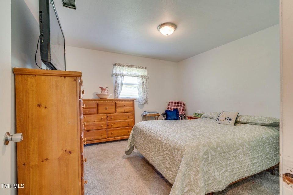 Photo #21: 2251 Siam Road