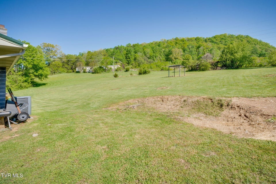 Photo #25: 2251 Siam Road