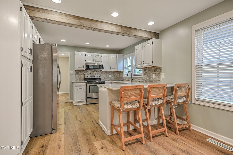 Photo #10: 1315 Anderson Street