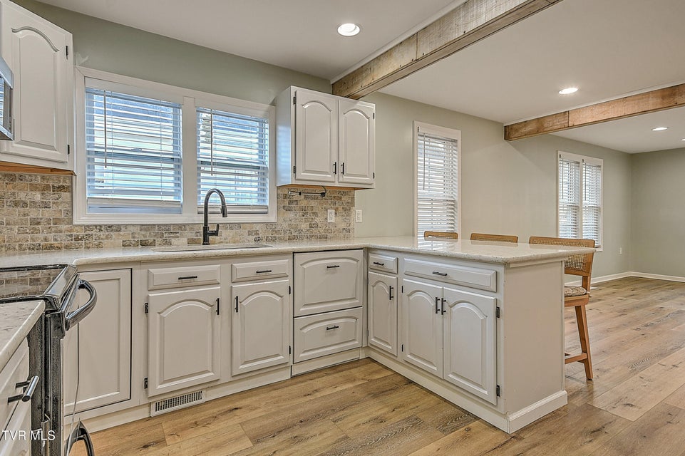 Photo #13: 1315 Anderson Street