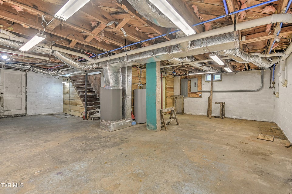 Photo #28: 1315 Anderson Street