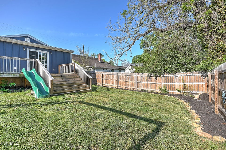 Photo #31: 1315 Anderson Street